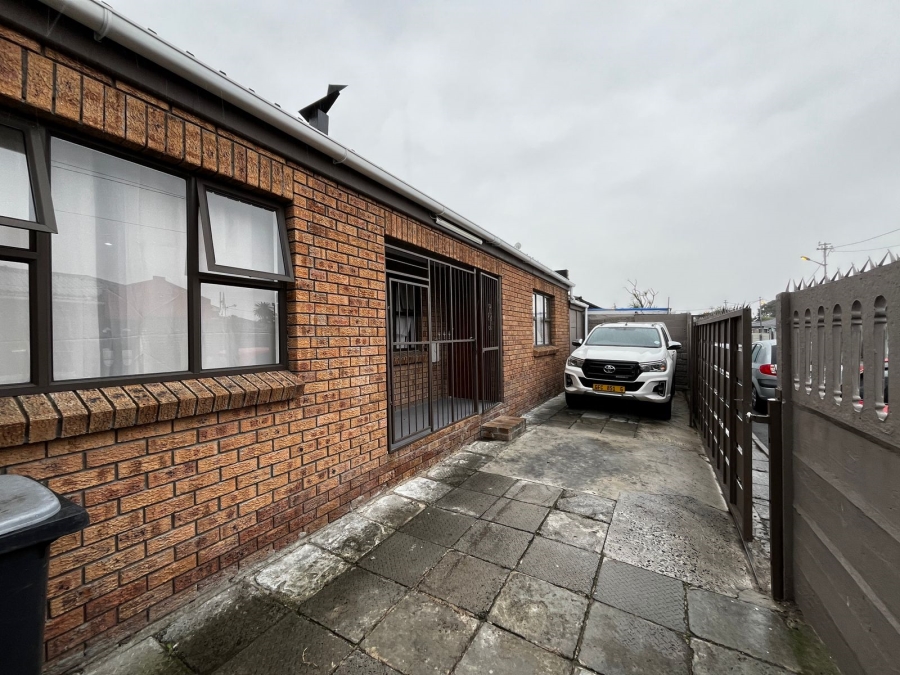 3 Bedroom Property for Sale in Hazendal Western Cape